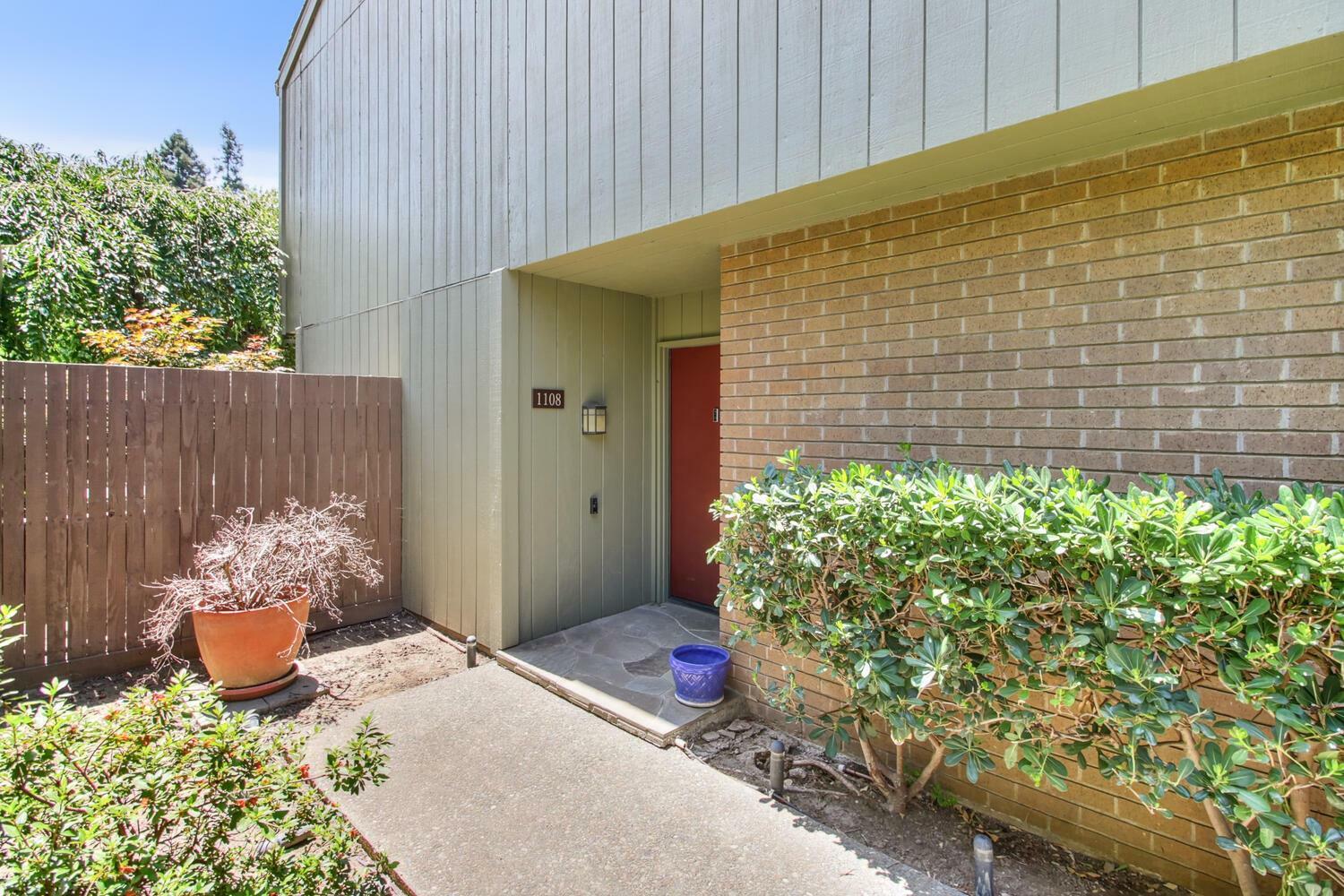 Property Photo: 1108 Dunbarton Circle CA 95825