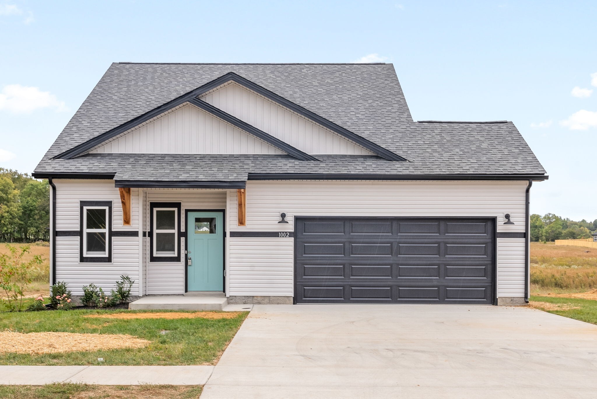 Property Photo: 1002 Cherry Acres TN 37042