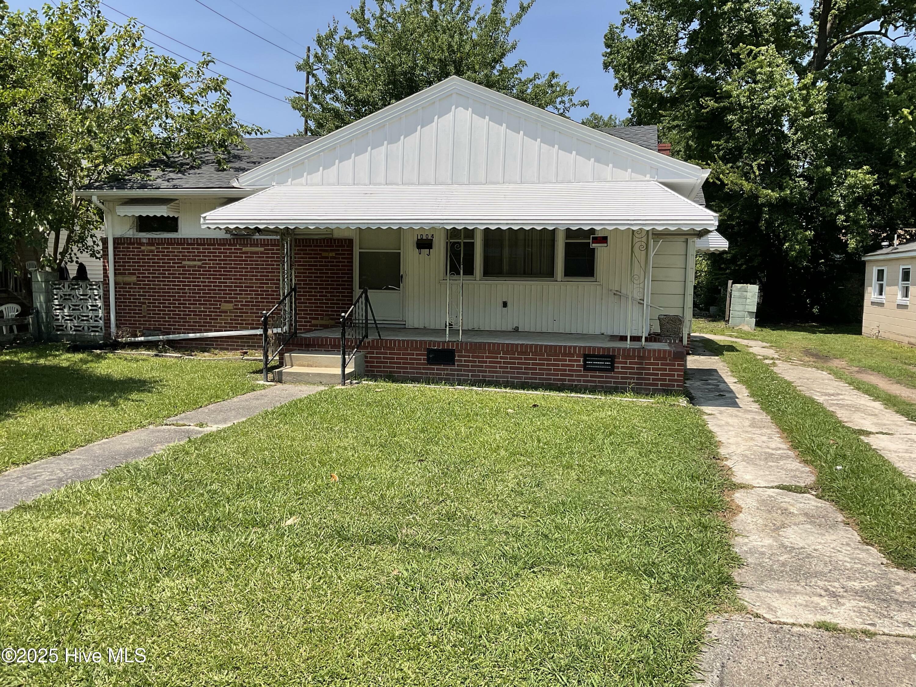 Property Photo: 1004 Moore Street NC 27801