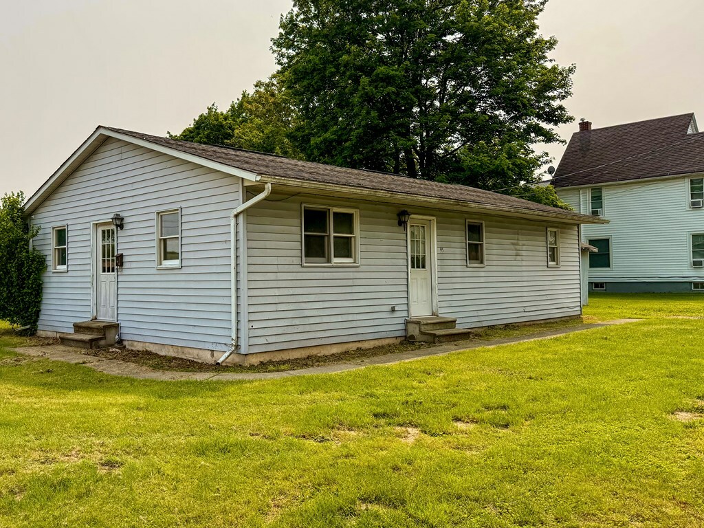 Property Photo: 95 Lincoln St PA 18840