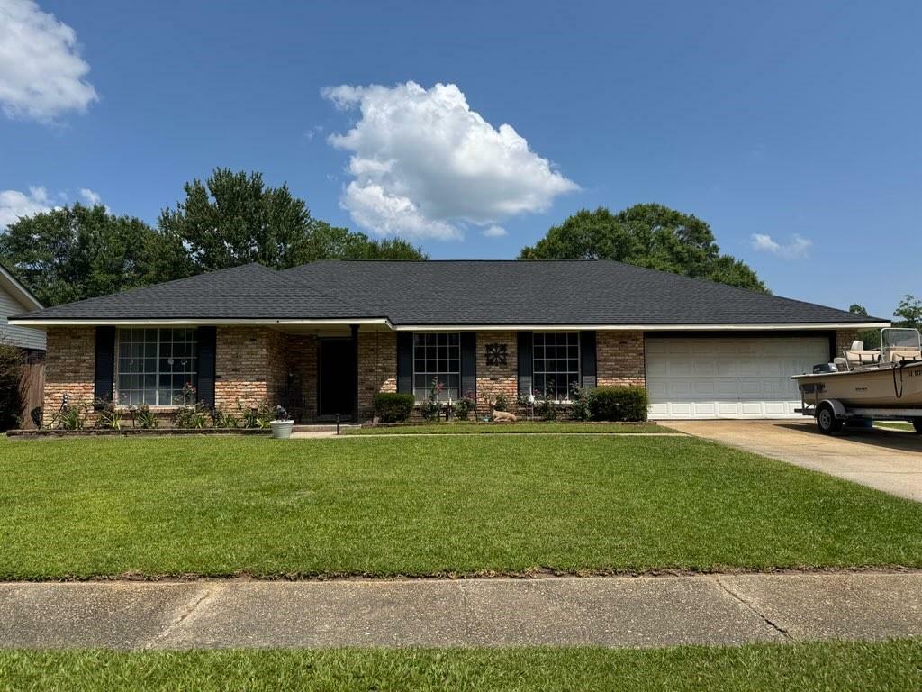 Property Photo: 113 Kingston Drive LA 70458