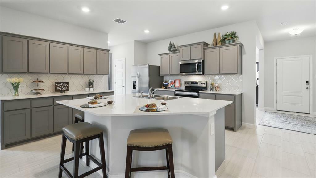 Property Photo: 309 Gallant Man Court TX 76049