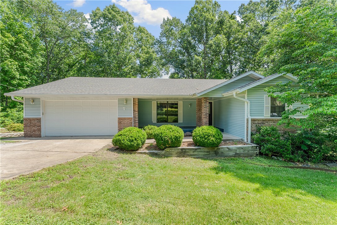 7 Amesbury Drive  Bella Vista AR 72715 photo