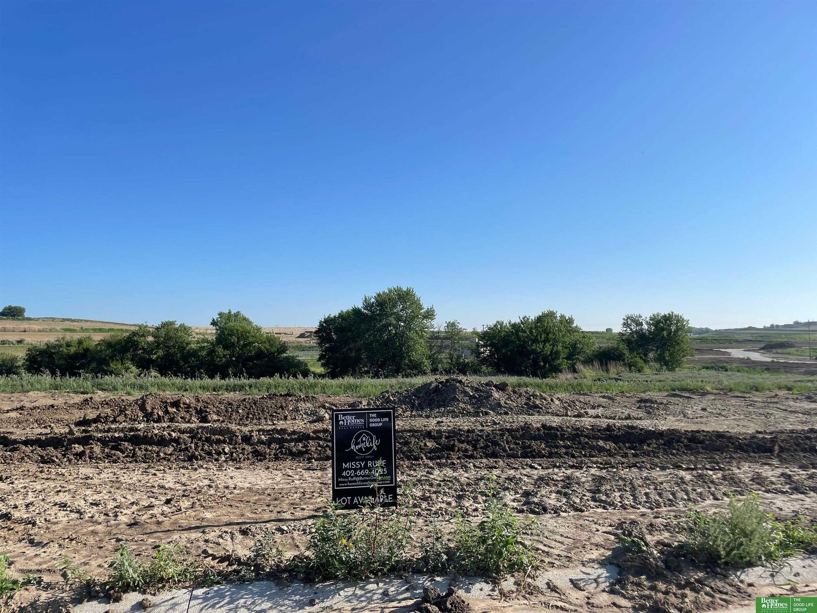 Property Photo:  22008 Hackberry Circle  NE 68028