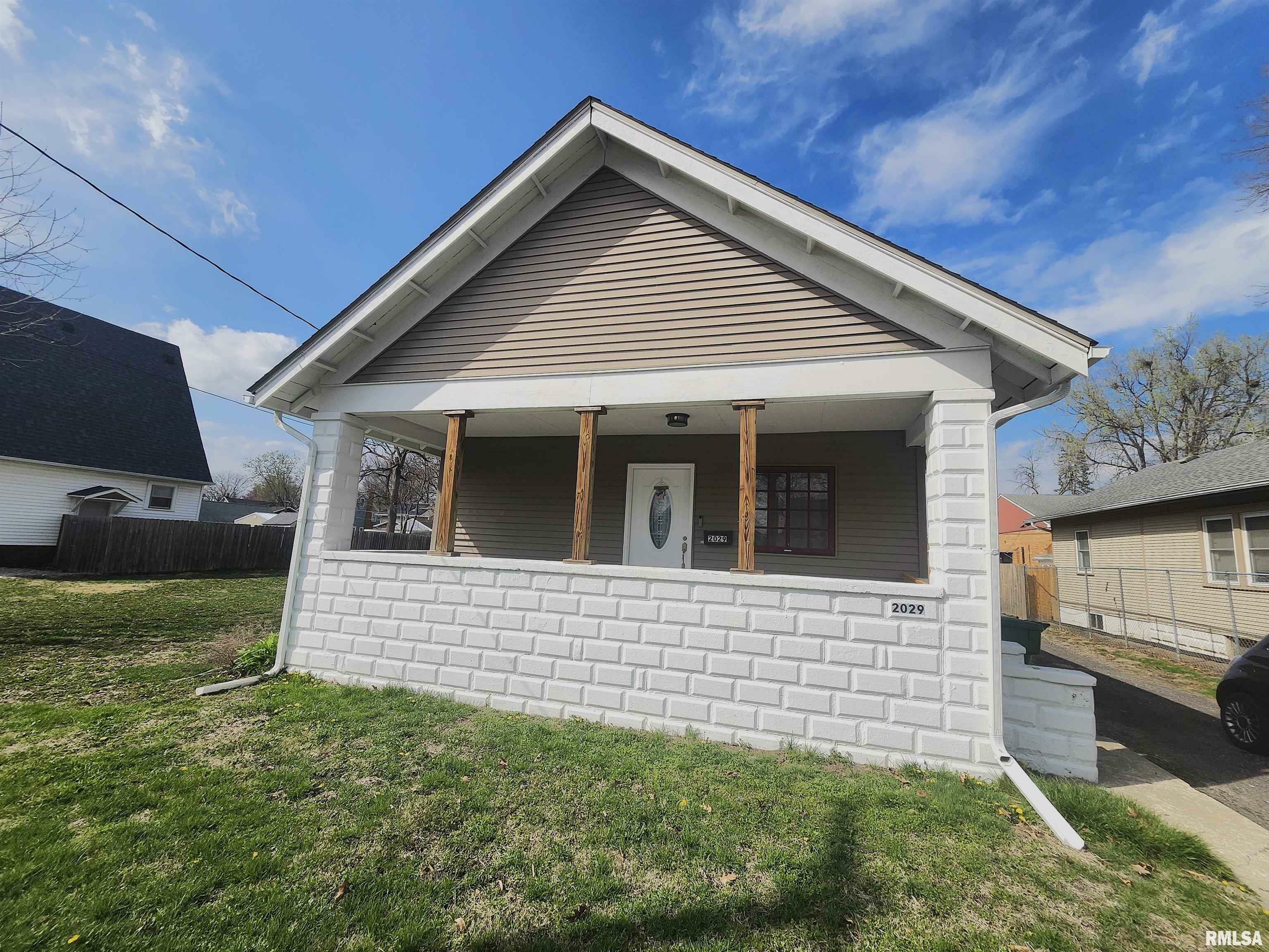 2029 W Callender Avenue  West Peoria IL 61604 photo