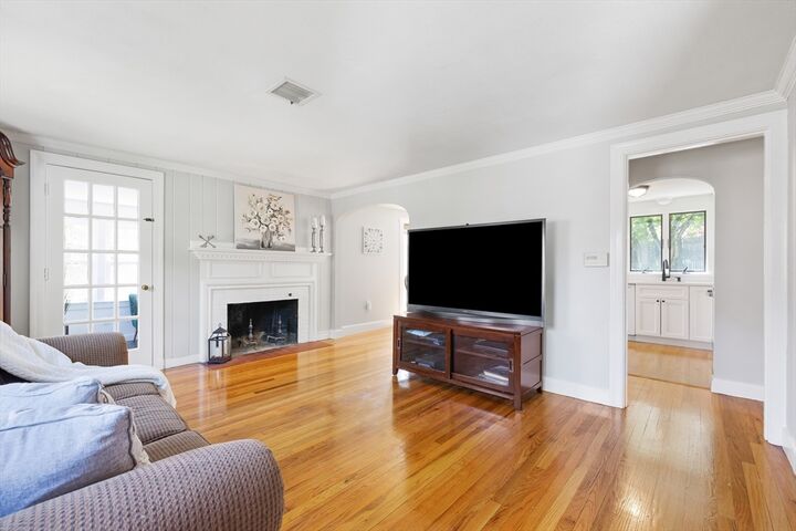 Property Photo: 273 Greendale Ave MA 02494