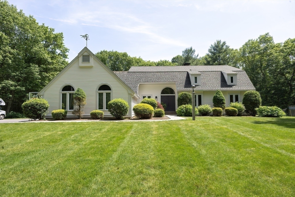 8 Mercer Lane  Franklin MA 02038 photo