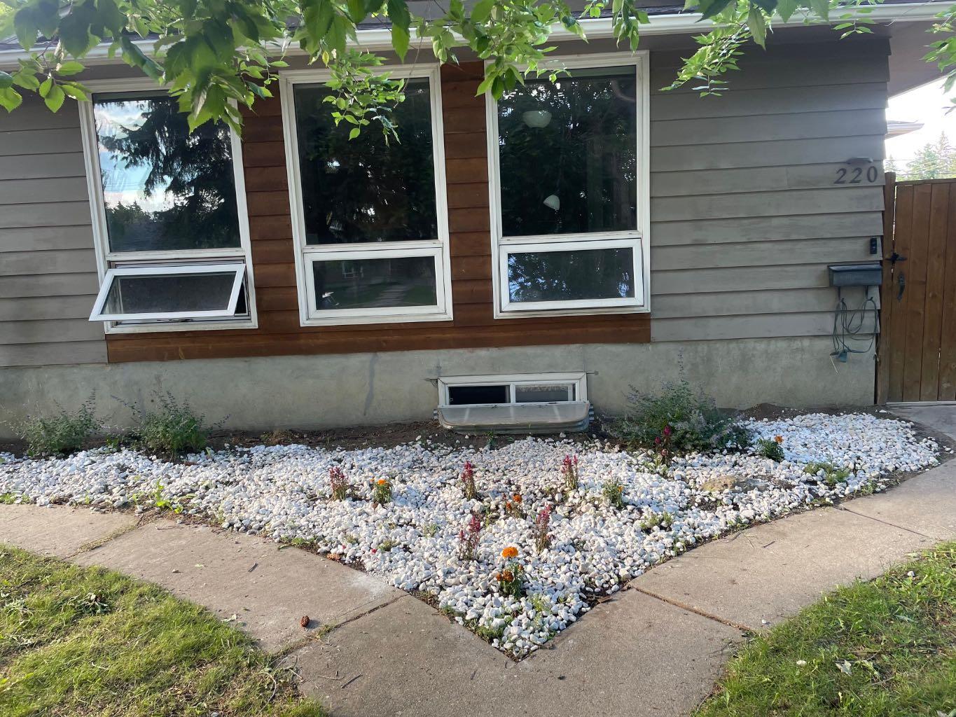 Property Photo: 220 72 Avenue NE AB T2K 0N9