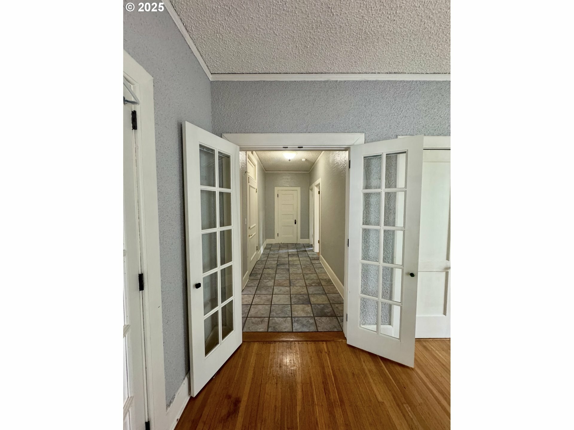 Property Photo:  731 SW King Ave  OR 97205 