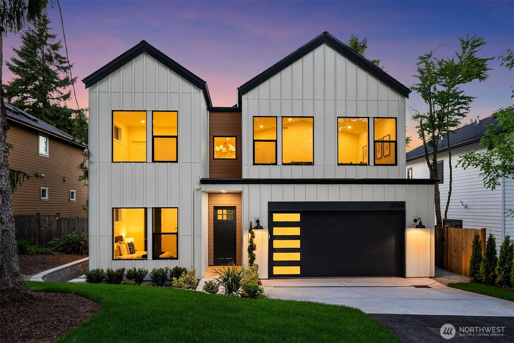 2554 NE 91st Street  Seattle WA 98115 photo