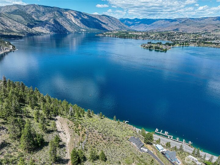 4620  South Lakeshore Rd.  Chelan WA 98816 photo