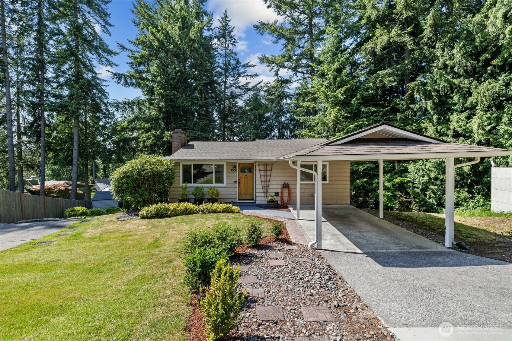 Property Photo: 5629 146th Street SW WA 98026