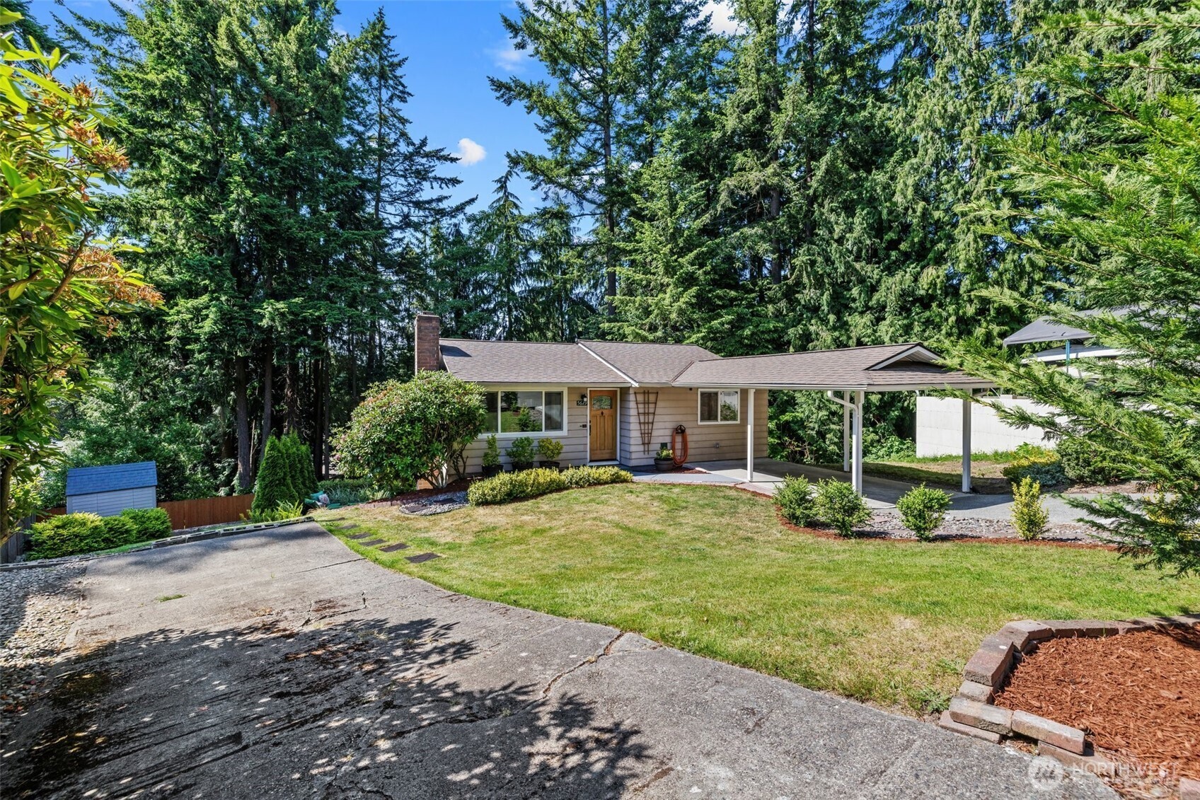 Property Photo:  5629  146th Street SW  WA 98026 