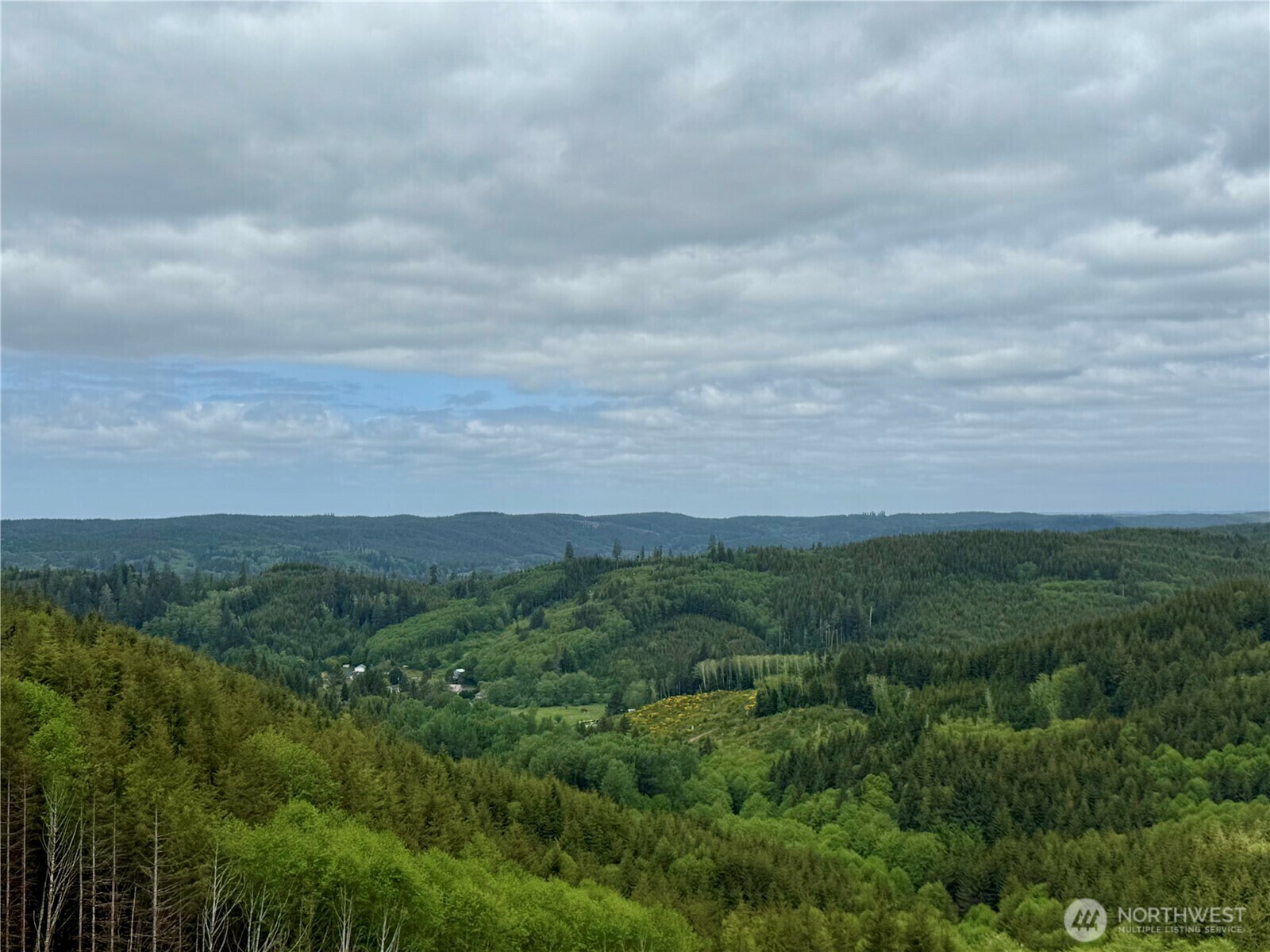 Property Photo: 90 E Wishkah Road WA 98520