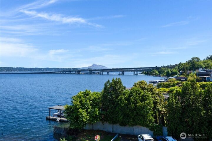 720  Lakeside Avenue S 406  Seattle WA 98144 photo