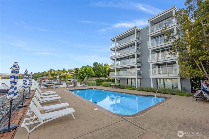 720  Lakeside Avenue S 406  Seattle WA 98144 photo