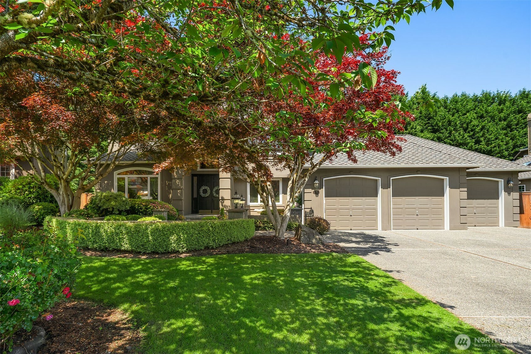 25738 SE 27th Street  Sammamish WA 98075 photo