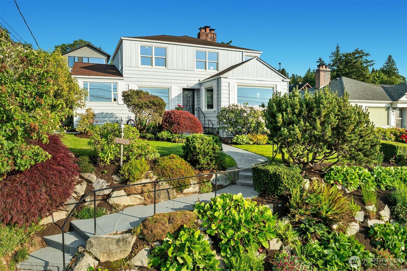Property Photo: 5529 SW Campbell Place WA 98116