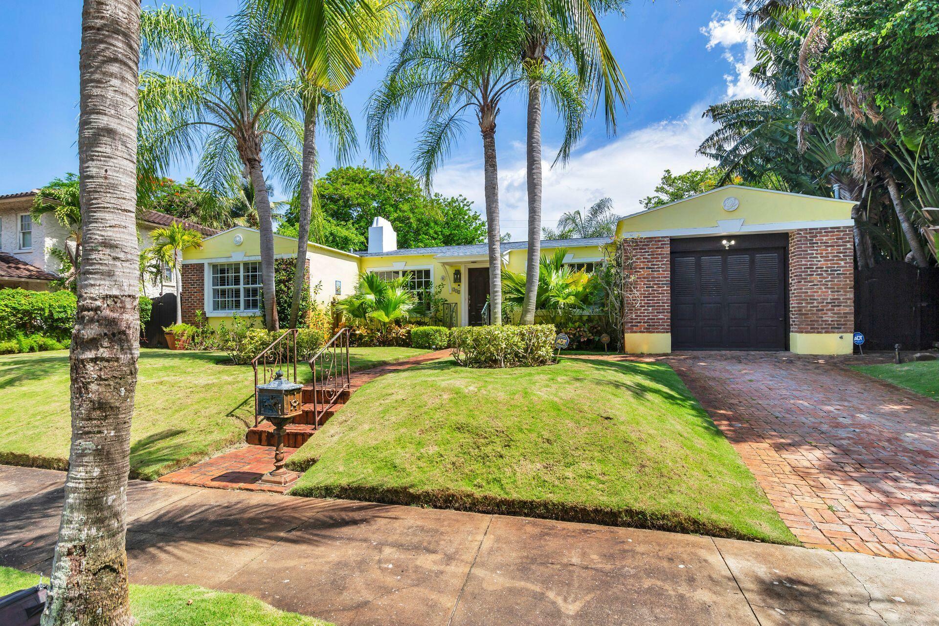 Property Photo: 300 29th Street FL 33407