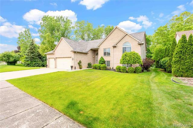 Property Photo:  19821 Woodview Drive  MI 48038 