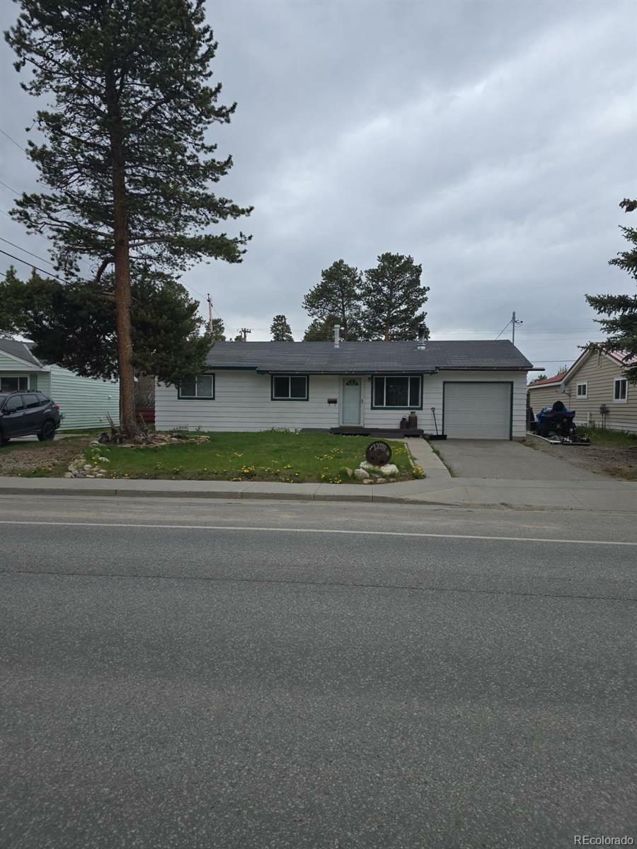 Property Photo: 1208 Mount Massive Drive CO 80461