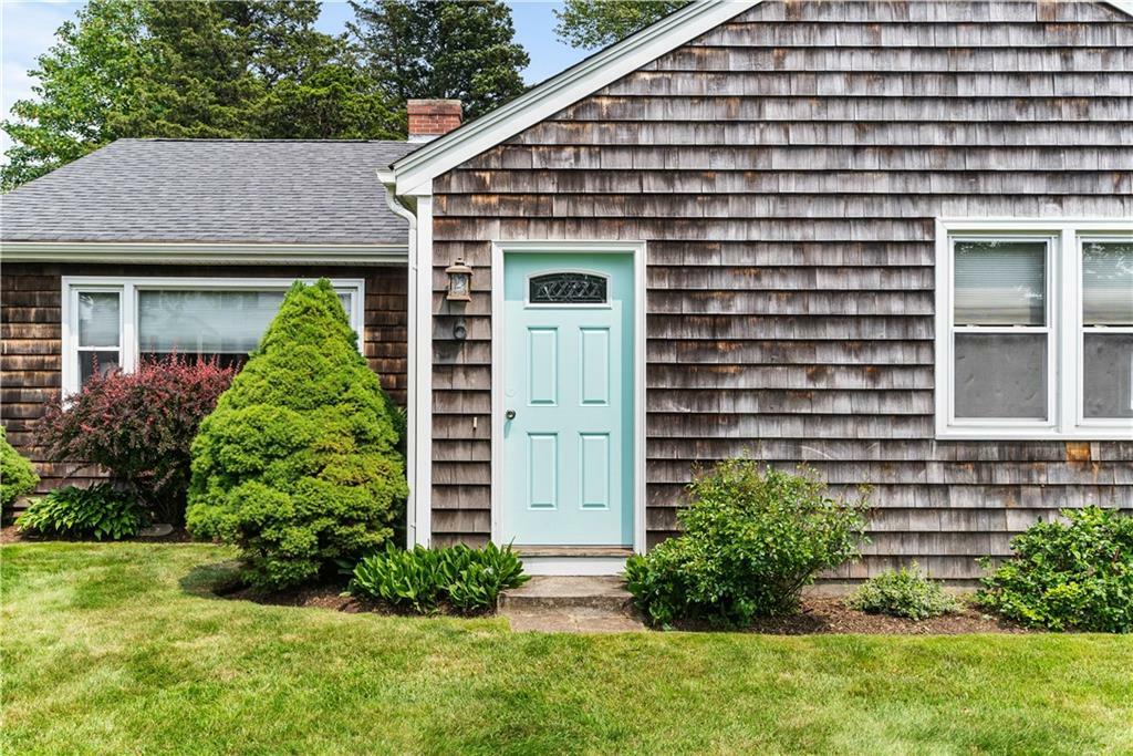Property Photo:  6 Ansonia Avenue  RI 02809 