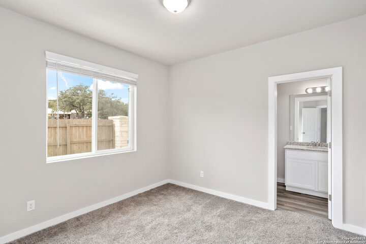 Property Photo: 21535 Sir Walter TX 78256