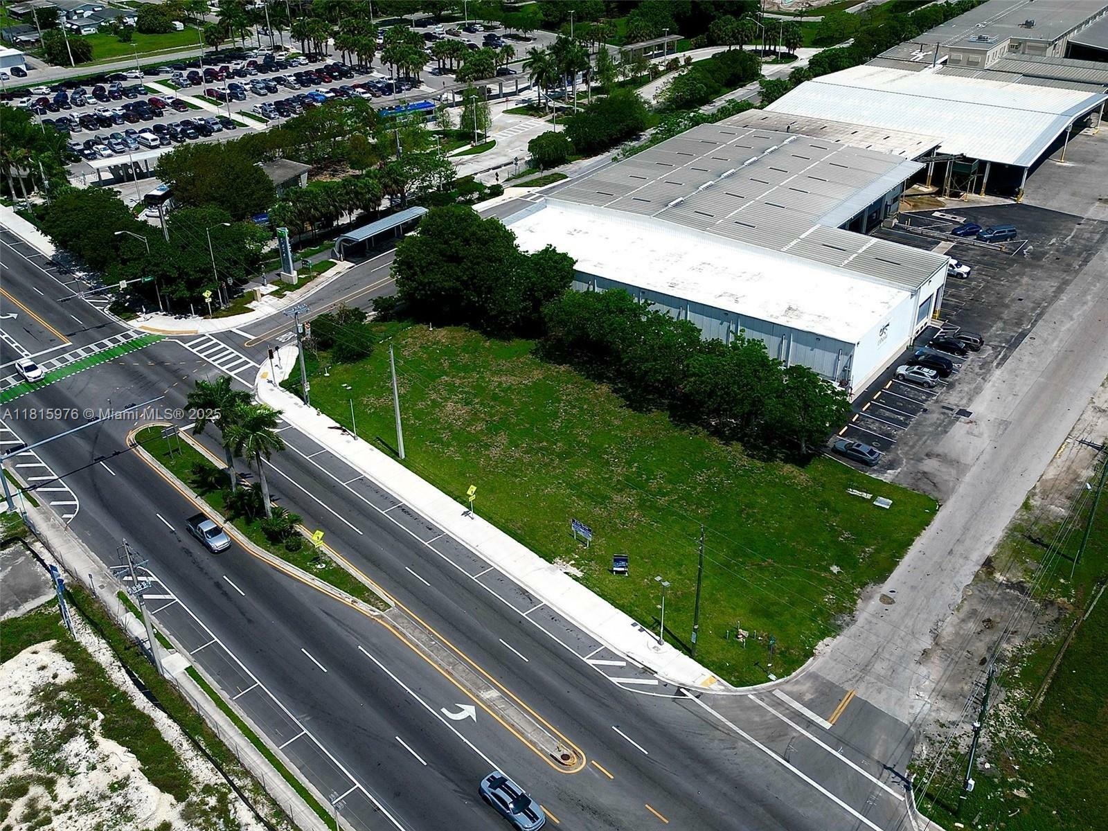 Property Photo:  100 W Palm Drive  FL 33034 