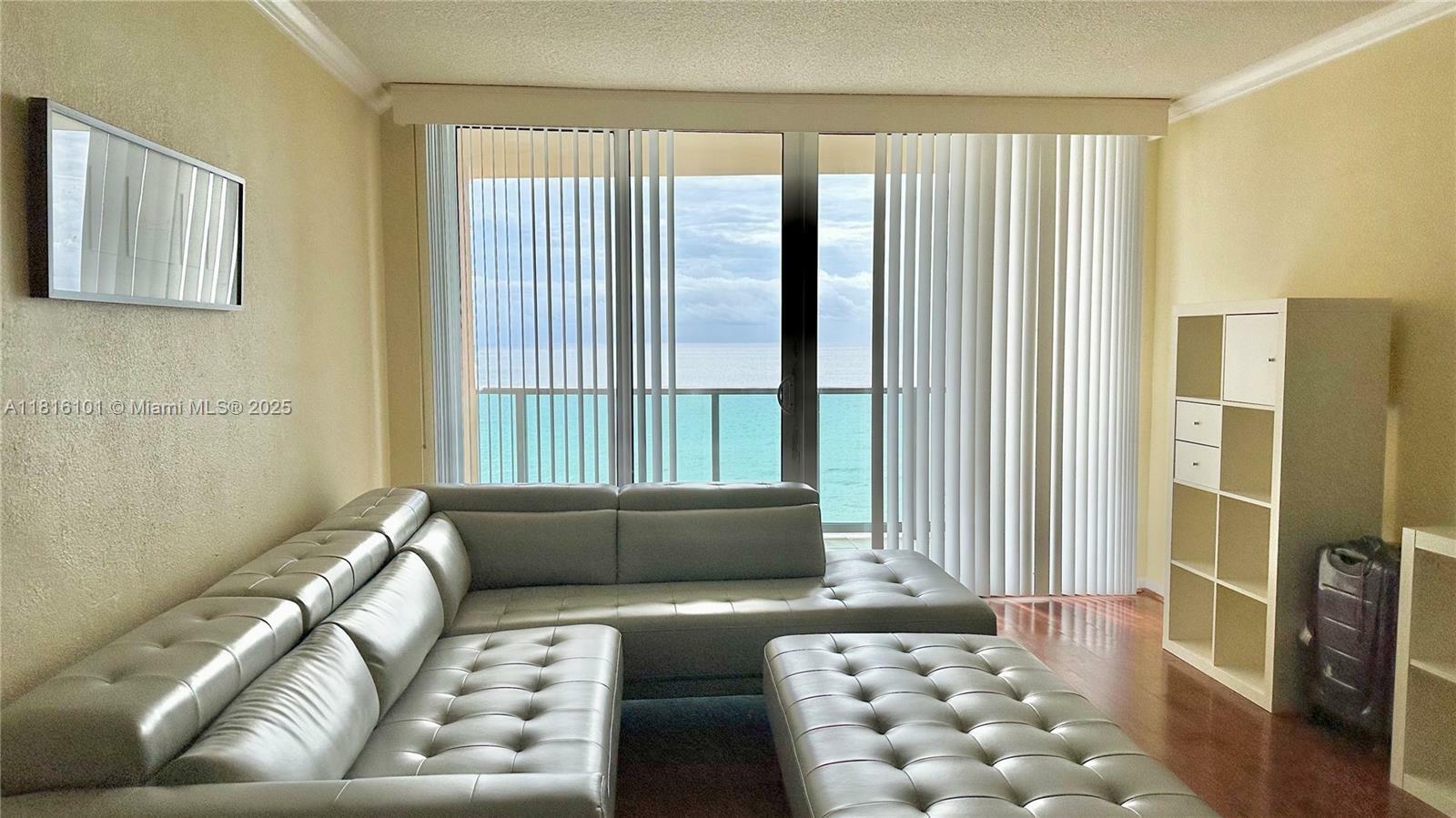 Property Photo: 2501 S Ocean Dr 820 FL 33019