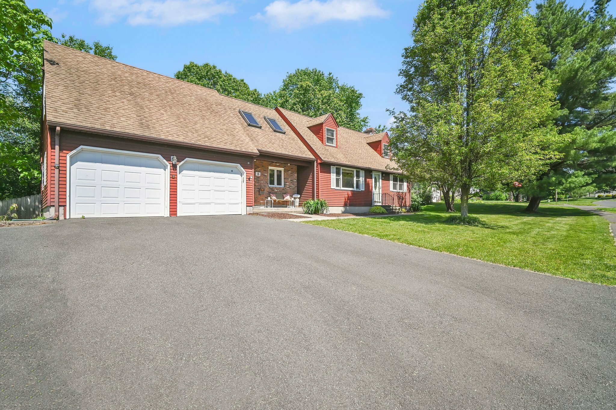 Property Photo:  16 Cartier Road  CT 06082 