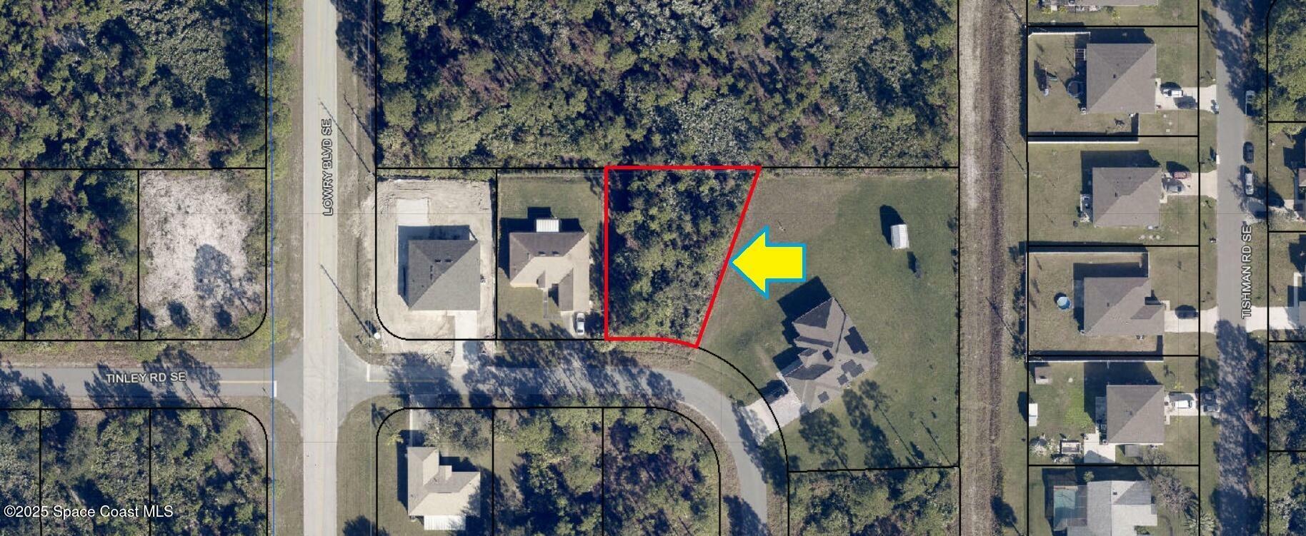 Property Photo: 2991 Tinley Road SE FL 32909