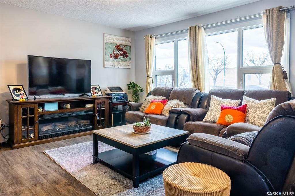 Property Photo: 2305 Taylor Street E SK S7H 1W8