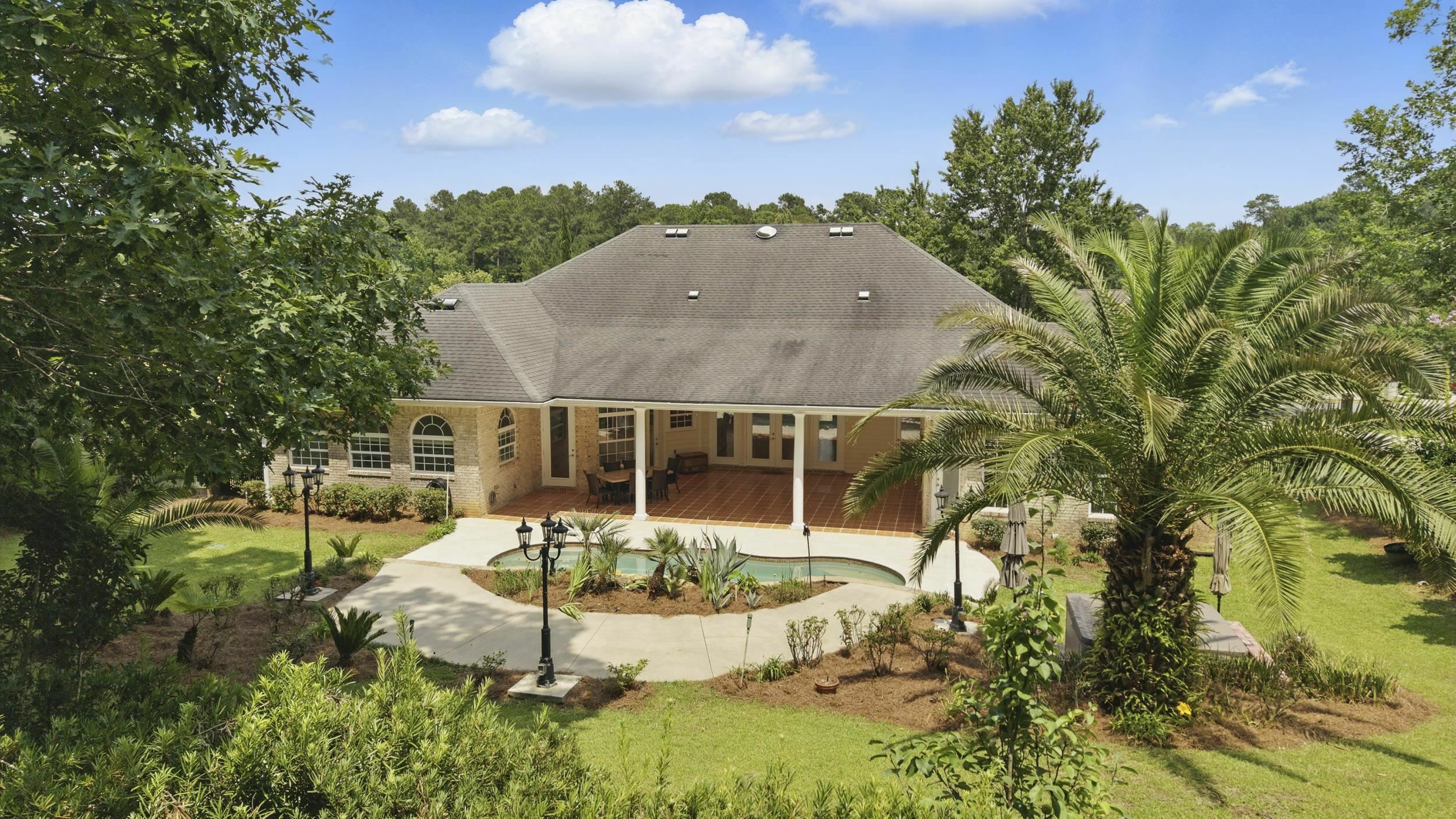 Property Photo: 9227 Shoal Creek Drive FL 32312