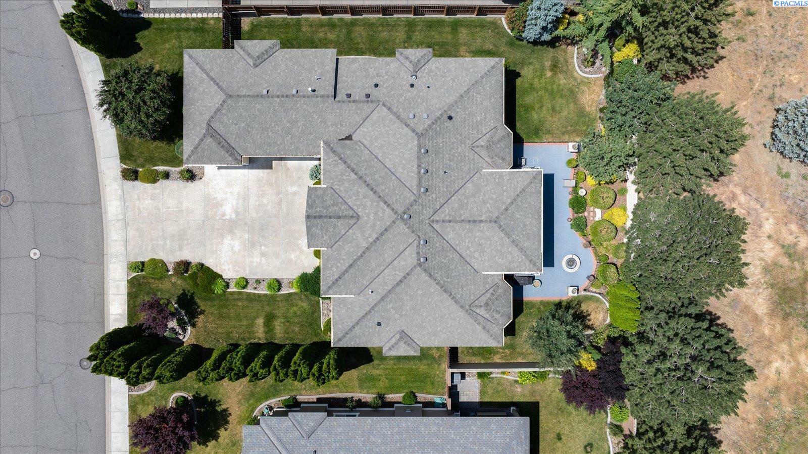 Property Photo: 4222 W 32nd Ave WA 99337