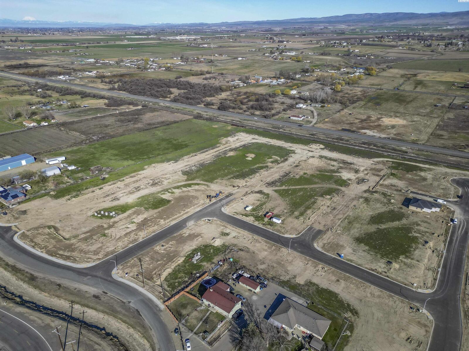 Property Photo:  413 Victoria St (Lot 19)  WA 98944 