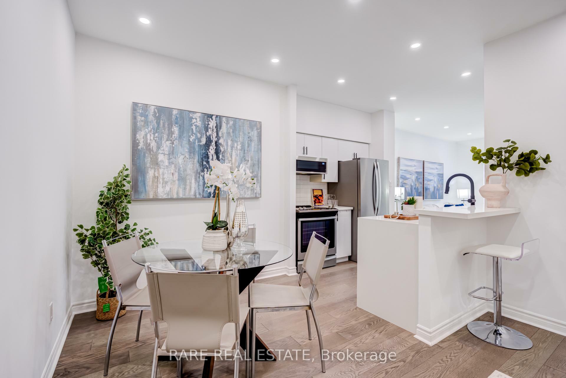 Property Photo: 111 Merton Street 210 ON M4S 3A7