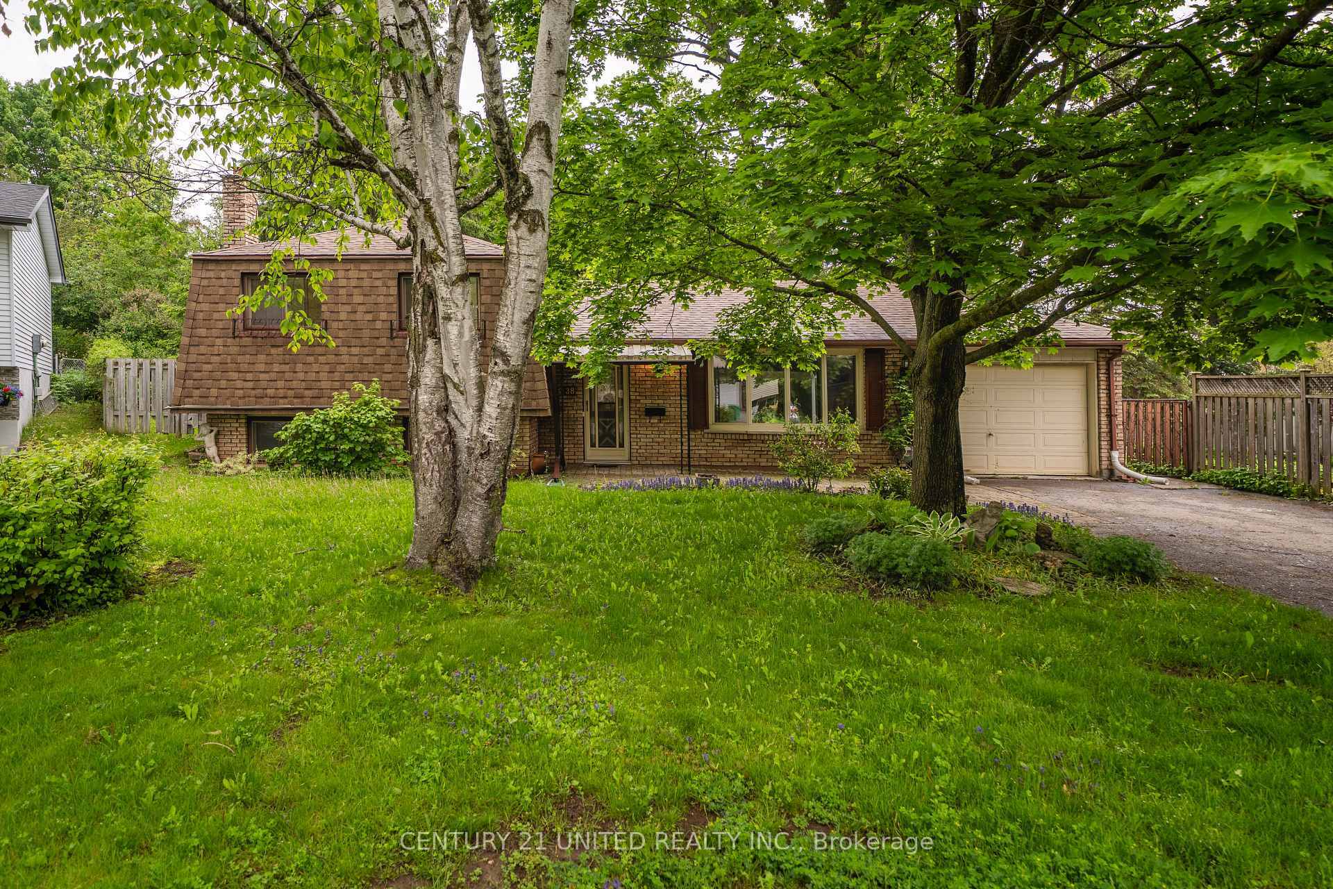 38 Parkview Drive  Peterborough North ON K9H 5M6 photo