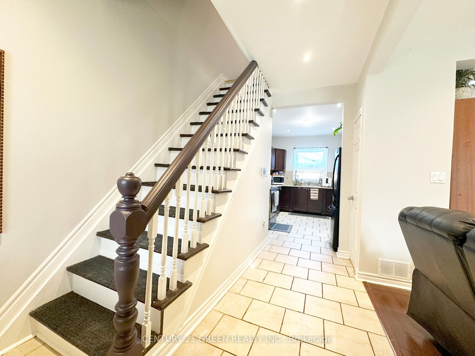 Property Photo: 61 Francis Street ON L8L 3V2