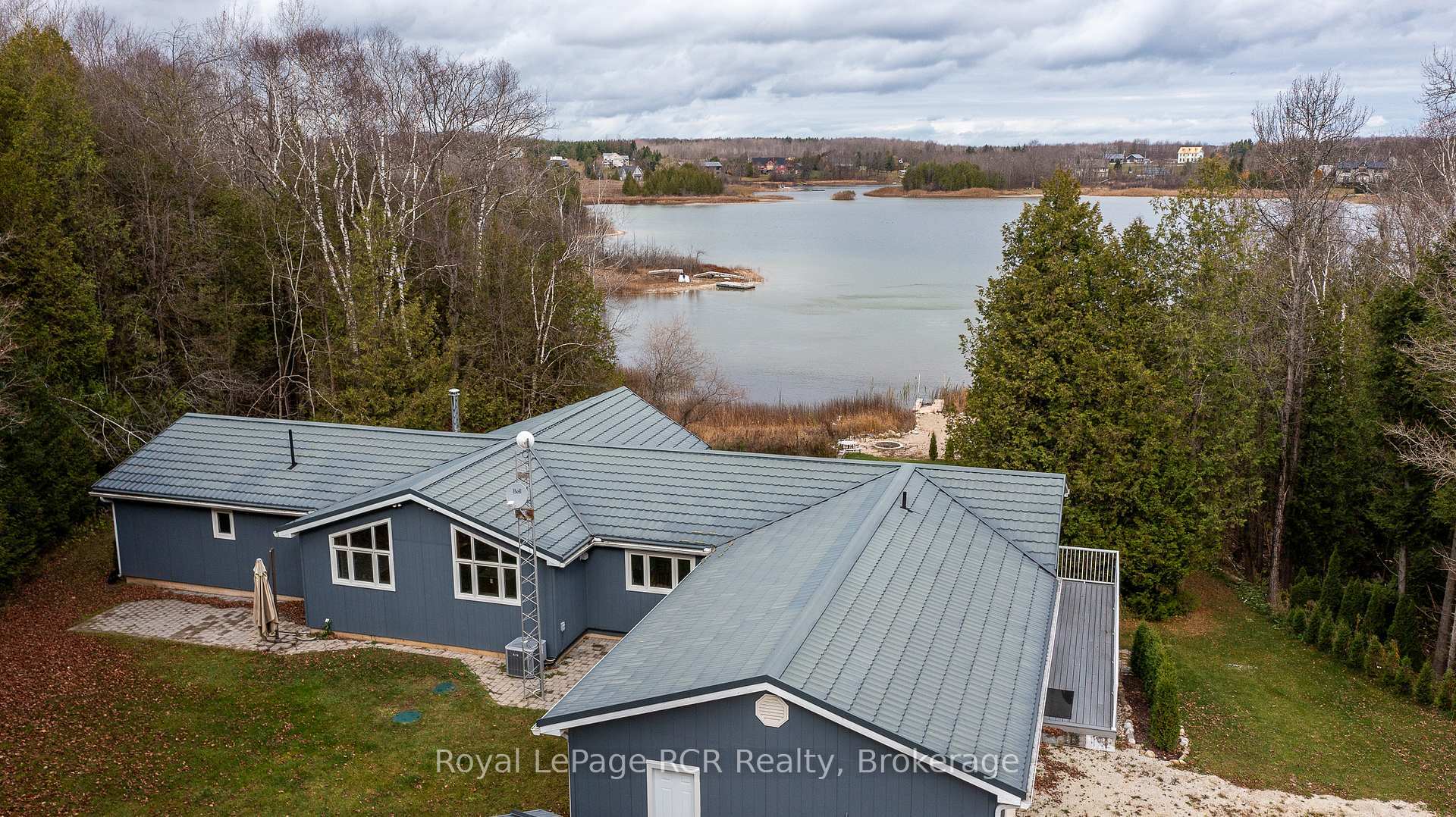Property Photo: 123 Lakeview Road ON N0C 1M0