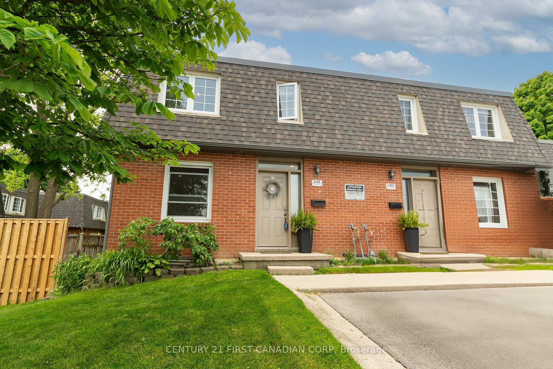 1401 Wonderland Road N  London North ON N6G 2C2 photo