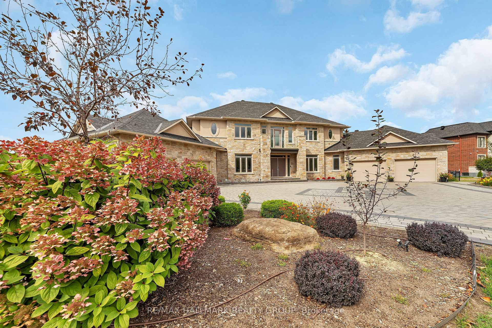 Property Photo: 5813 Red Castle Ridge ON K4M 0A4
