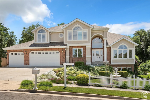 Property Photo: 982 Windsor Ln UT 84037