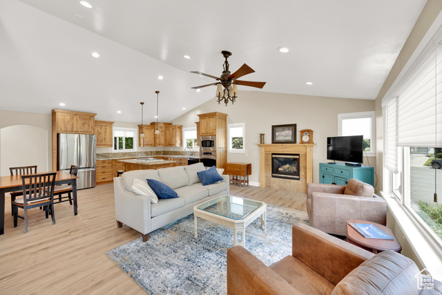 Property Photo: 8040 Viscounti Cir UT 84093