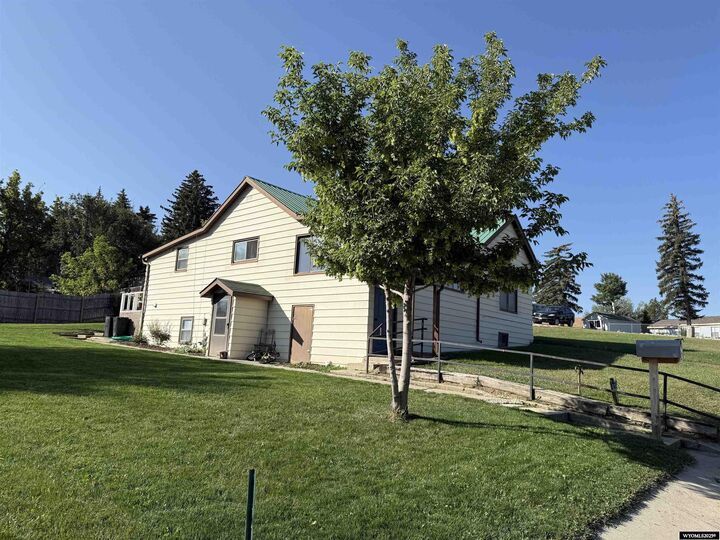 Property Photo: 195 W Gatchell WY 82834