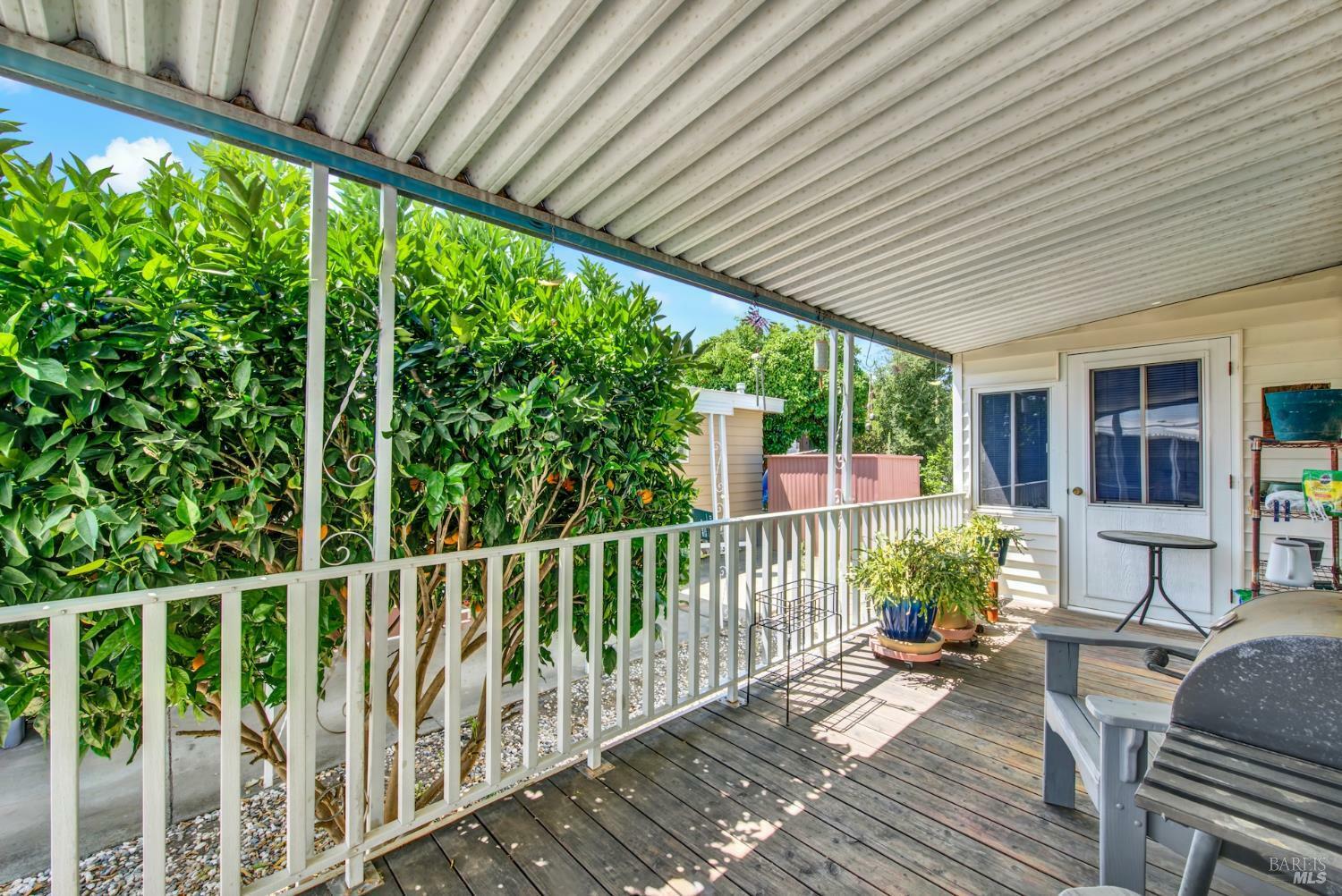 Property Photo: 173 Lemon Tree Circle CA 95687