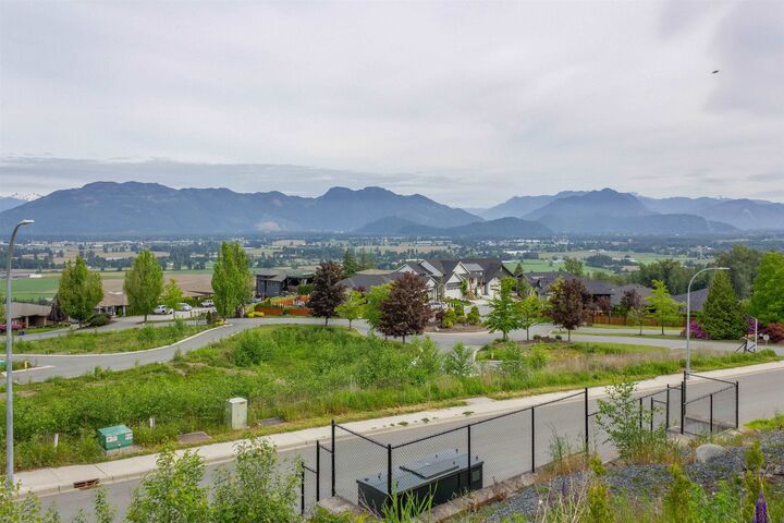 51076 Falls Court 2 — photo 1