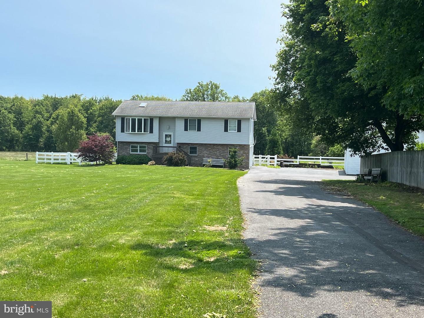 Property Photo: 6870 Old Route 22 PA 19507