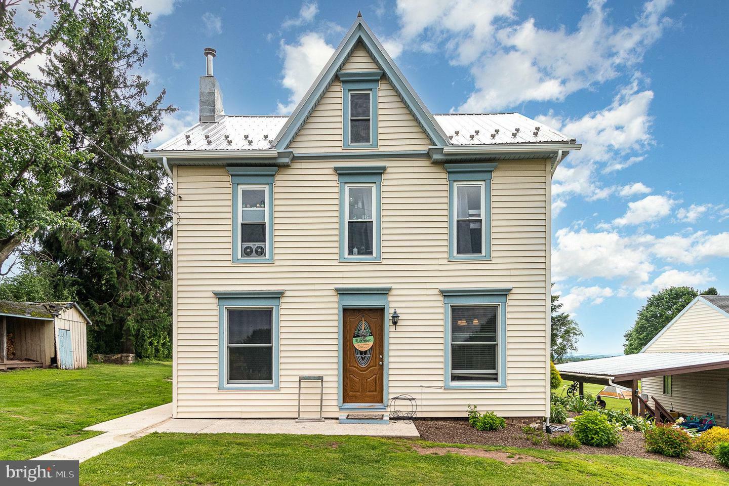 Property Photo: 28 Laudermilch Road PA 17032