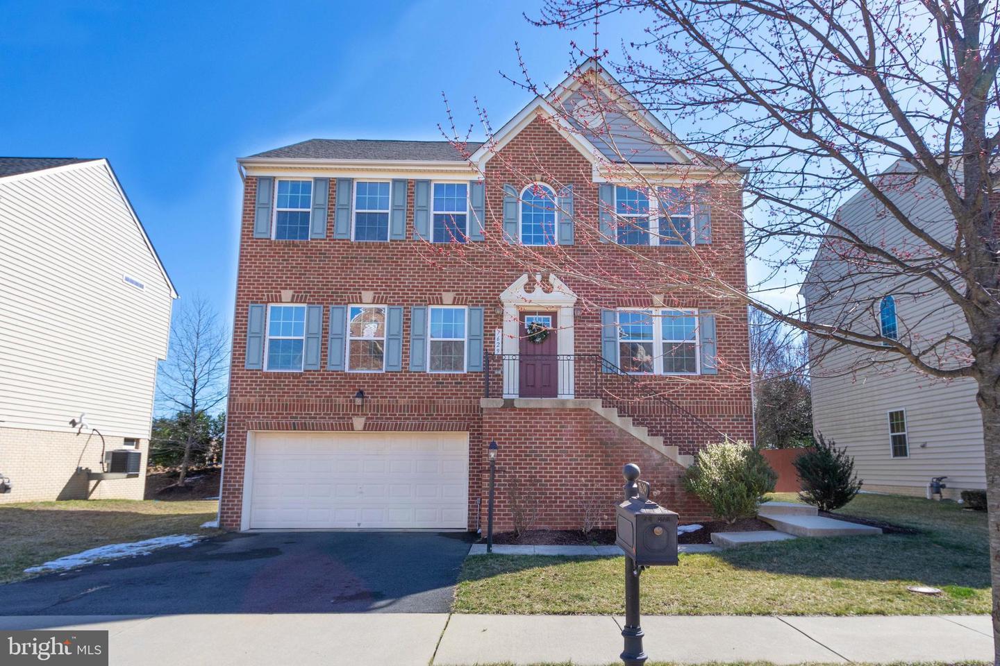 Property Photo: 7629 Hamelin Lane VA 20155