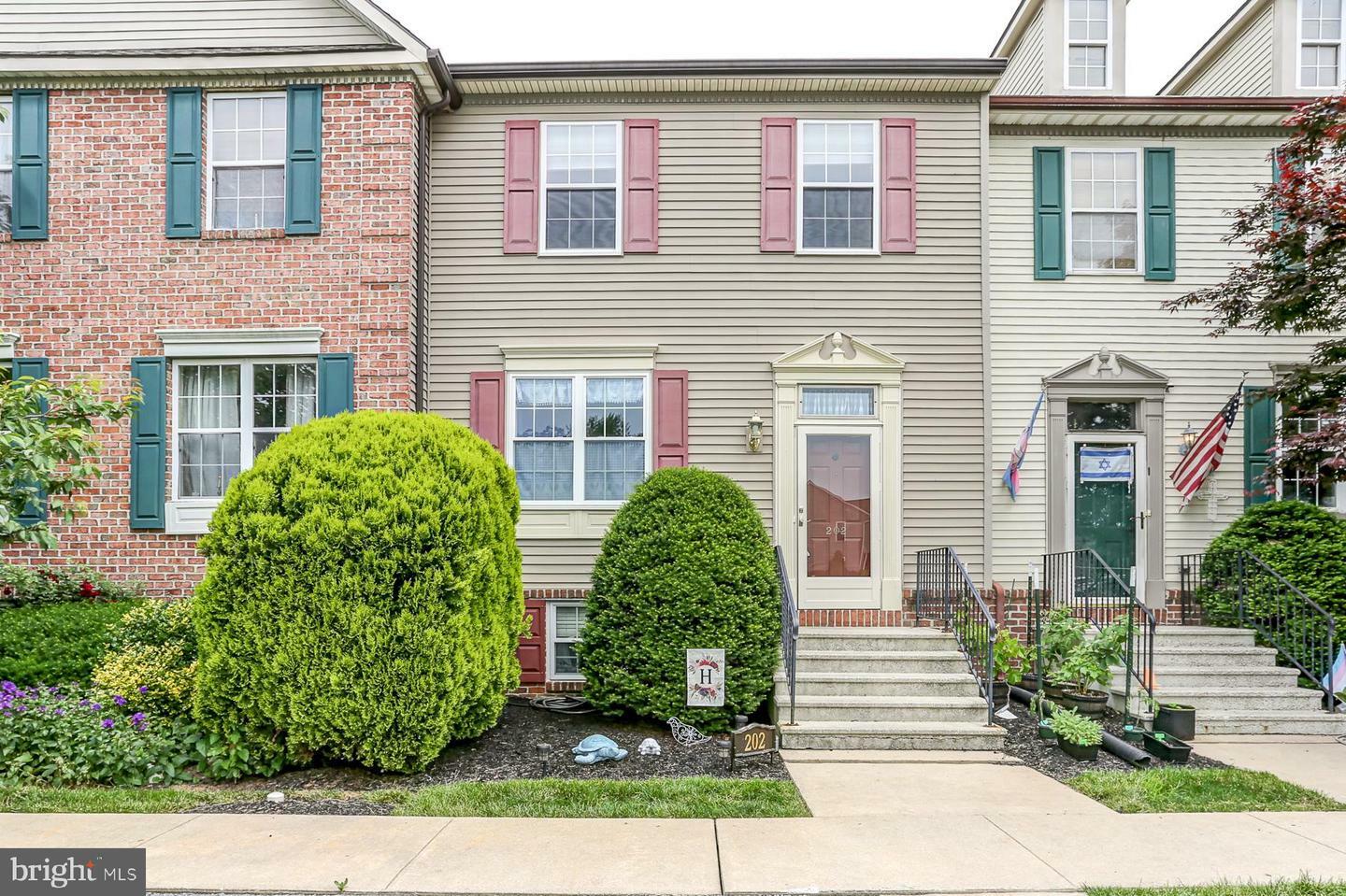 202 Spruce Court  Annville PA 17003 photo